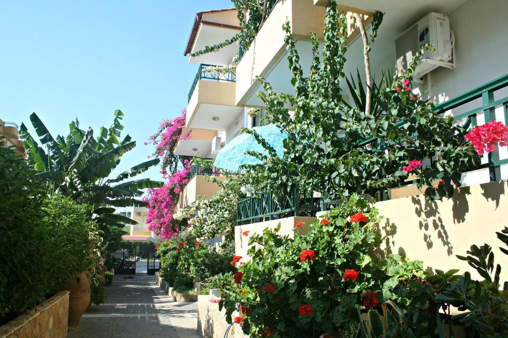 Minoica Beach Apartments Amoudara  Exterior photo